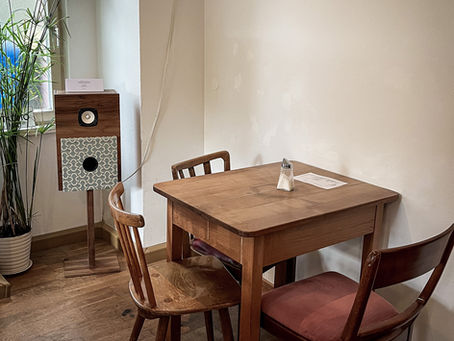 Le Petit au Café