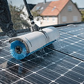 Cómo limpiar paneles solares en tejados de Puerto Rico y Gran Canaria