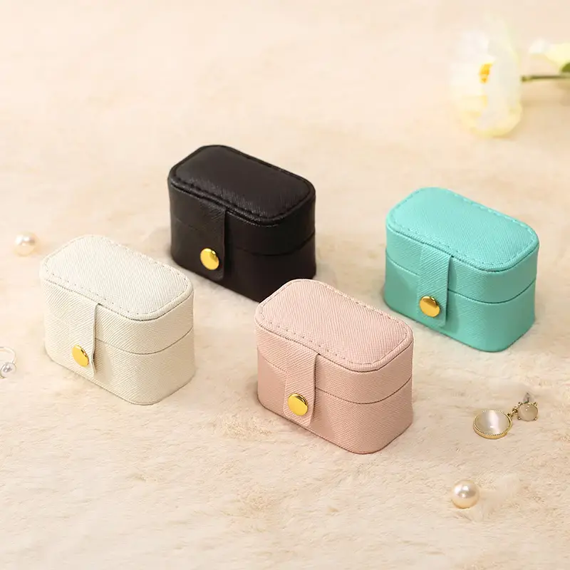 Thumbnail: Compact Leather Ring Travel Case
