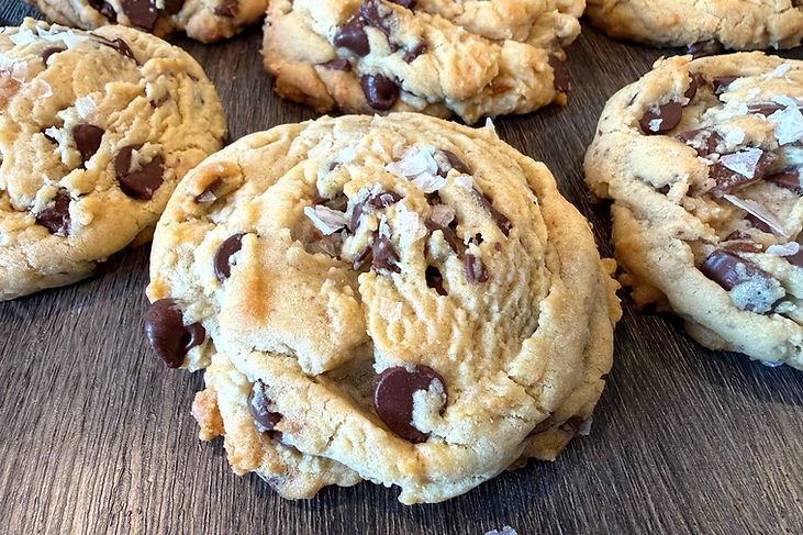 Crumbl Copycat Salted Toffee Chocolate Chip Cookies