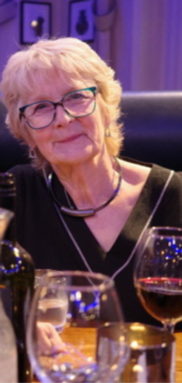 Linda Robbins_edited.png