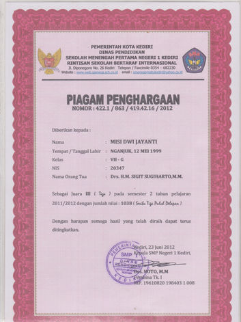 Misi DJ_Award Recognition as the 3rd Rank Student at Junior High School 1 Kediri (2nd Semester 2011/2012)