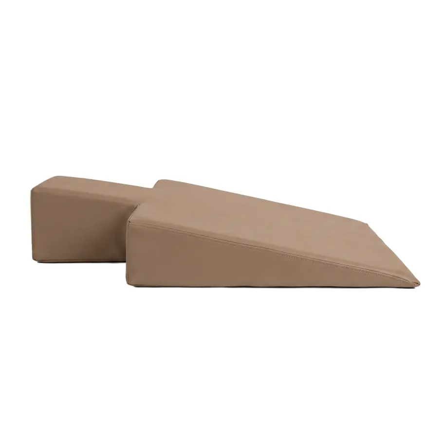 Pregnancy Wedge Vela