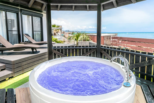 Chikura Asian Bay Jacuzzi.JPG
