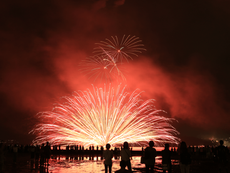 【8月8日開催】館山湾花火大会2025