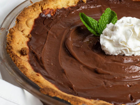 Decadent Keto Chocolate Peppermint Pie Recipe