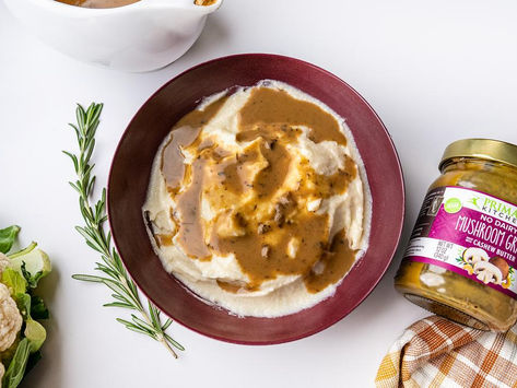 Mashed Cauliflower with Vegan Mushroom Gravy