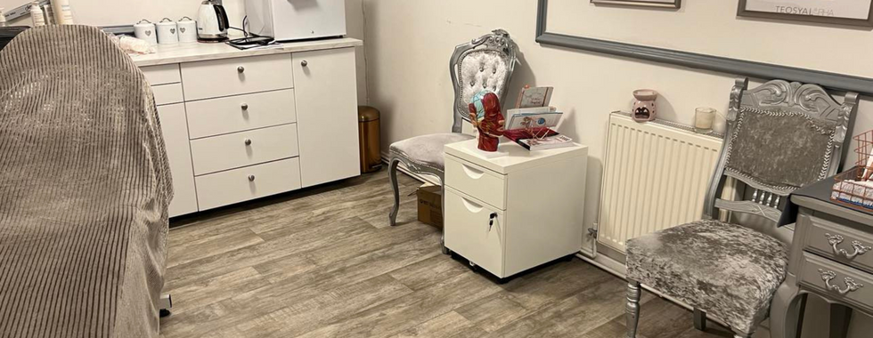 consultation room at CV Makeup artist studio in Cardiff Bay for Cardiff aesthetics treatments and skin care treatments in cardiff