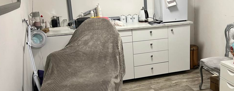 consultation room at CV Makeup artist studio in Cardiff Bay for Cardiff aesthetics treatments and wrinkle relaxing treatments in Cardiff