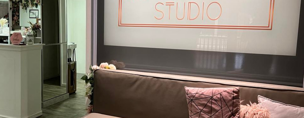 CV Makeup Artist Studio in Cardiff waitiong area. Here is the waiting area before recieiving free aesthetics consultations and aesthetics treatments in Cardiff