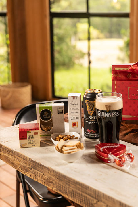 Cestas de presente com produtos importados — entrega em Curitiba e envio para todo o Brasil