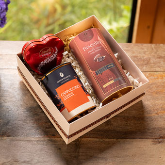 Cesta com produtos selecionados e importados — apresentação premium, envio para todo o Brasil