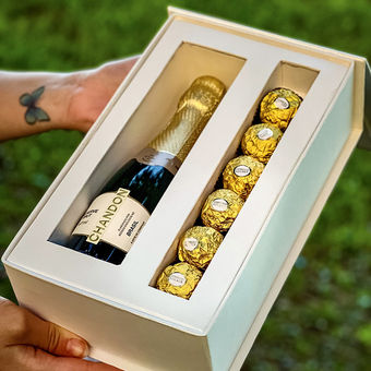 Cesta de bebidas com espumante e chocolate ferrero, rafaello em Curitiba presente premium