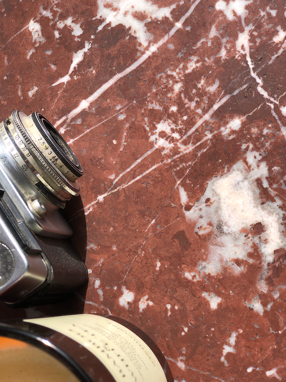 Miniature : Chevet campagne terracotta détails plateau marbre