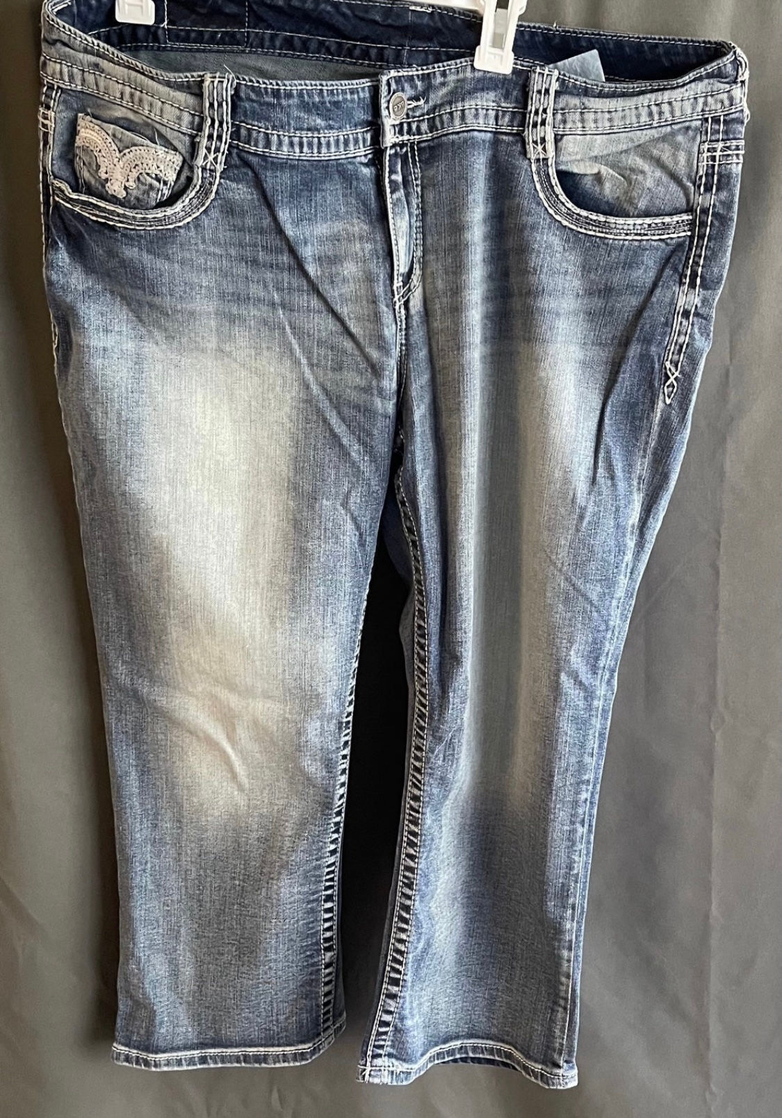 (10) NWOT women’s plus size denim jeans Maurices (22W) MSRP $94