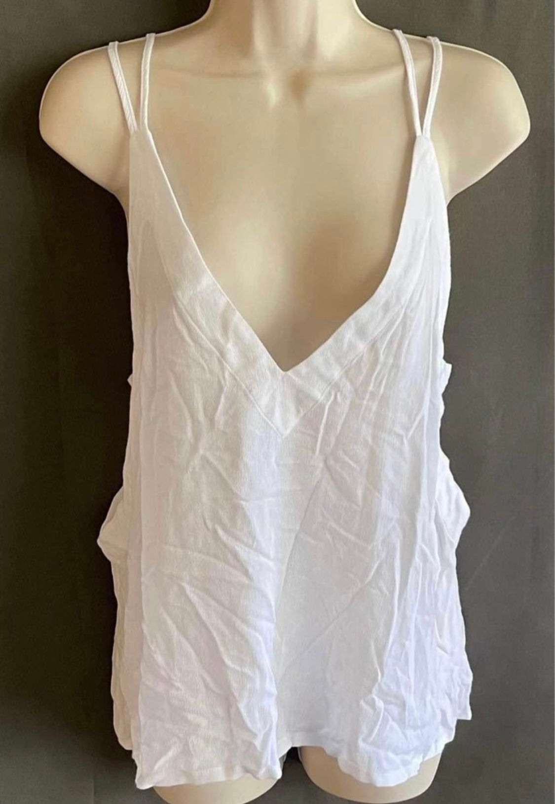 (08) NWT women's summer top Lulus (L)