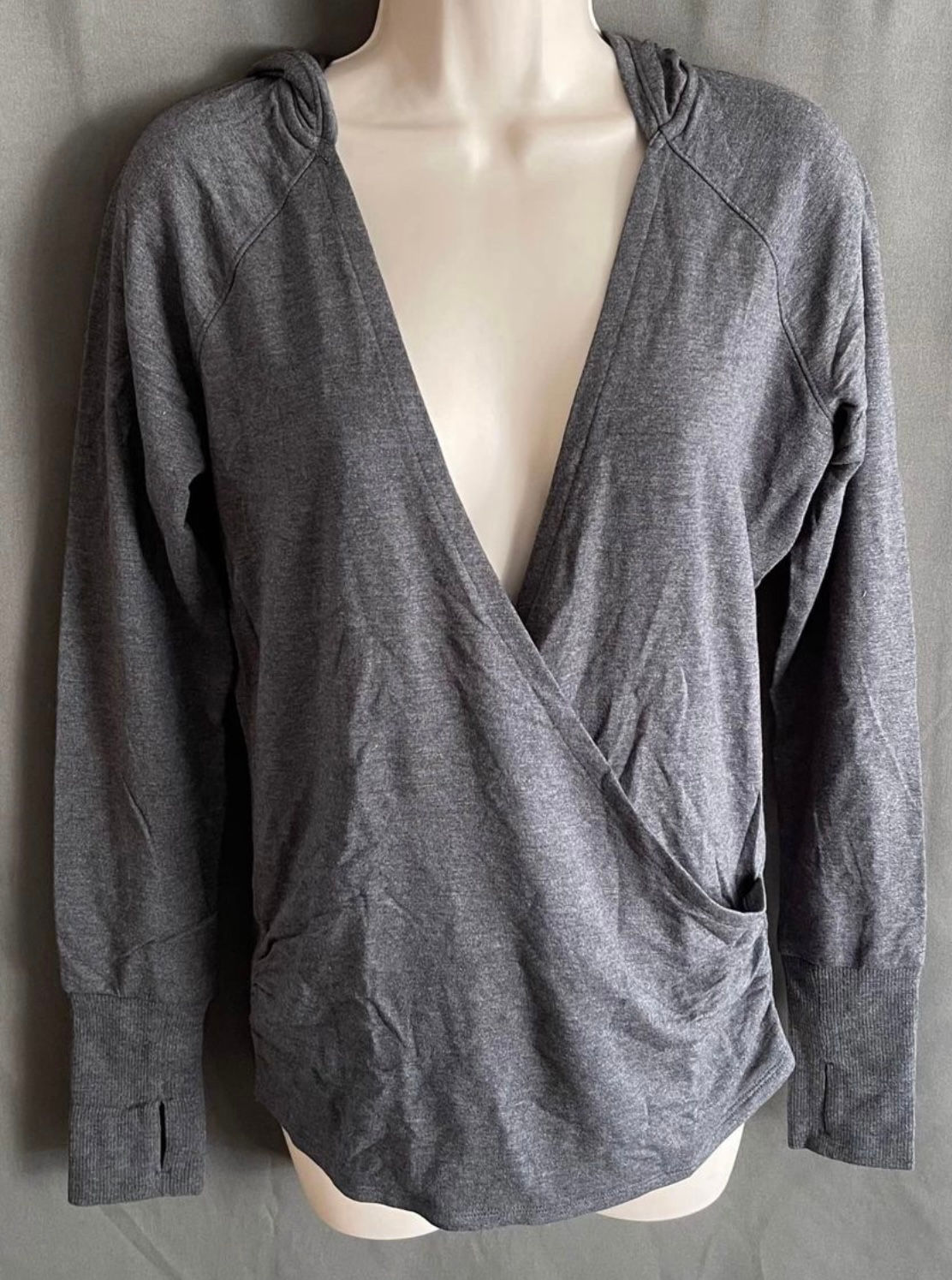 NWOT women's wrap hoodie Athleta (S, M) MSRP $88