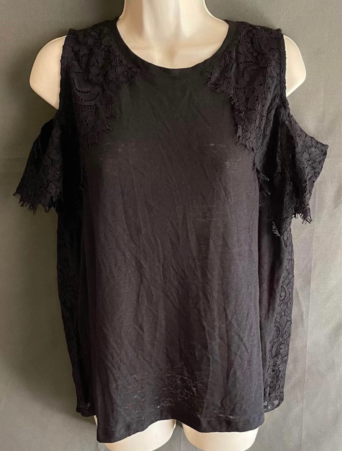 NWT women's top Inc International (M) MSRP $69.50