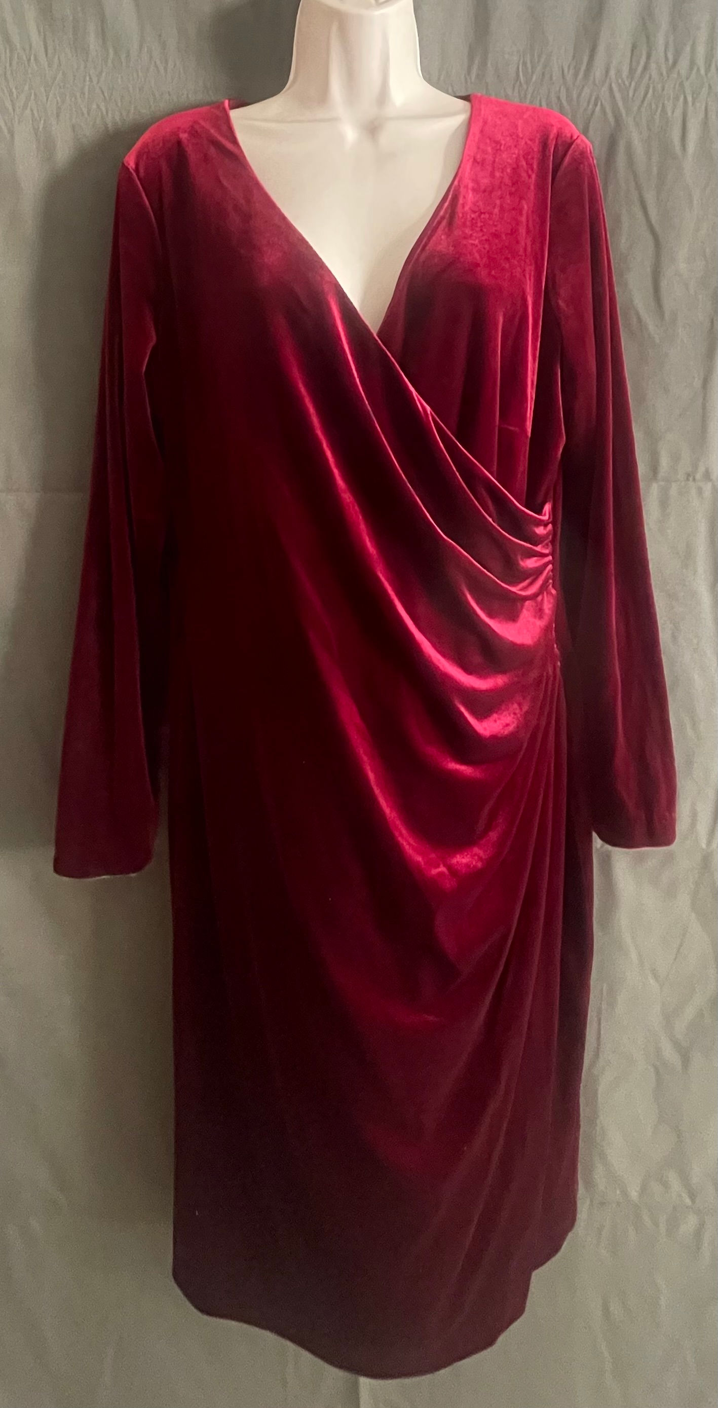 (12) NWT women's velvet/velour dress Lauren Ralph Lauren (16) MSRP $175