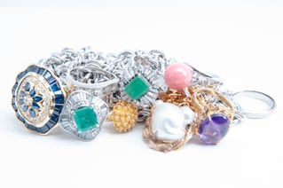 貴金属　お買取りしました　お宝専科豊橋店