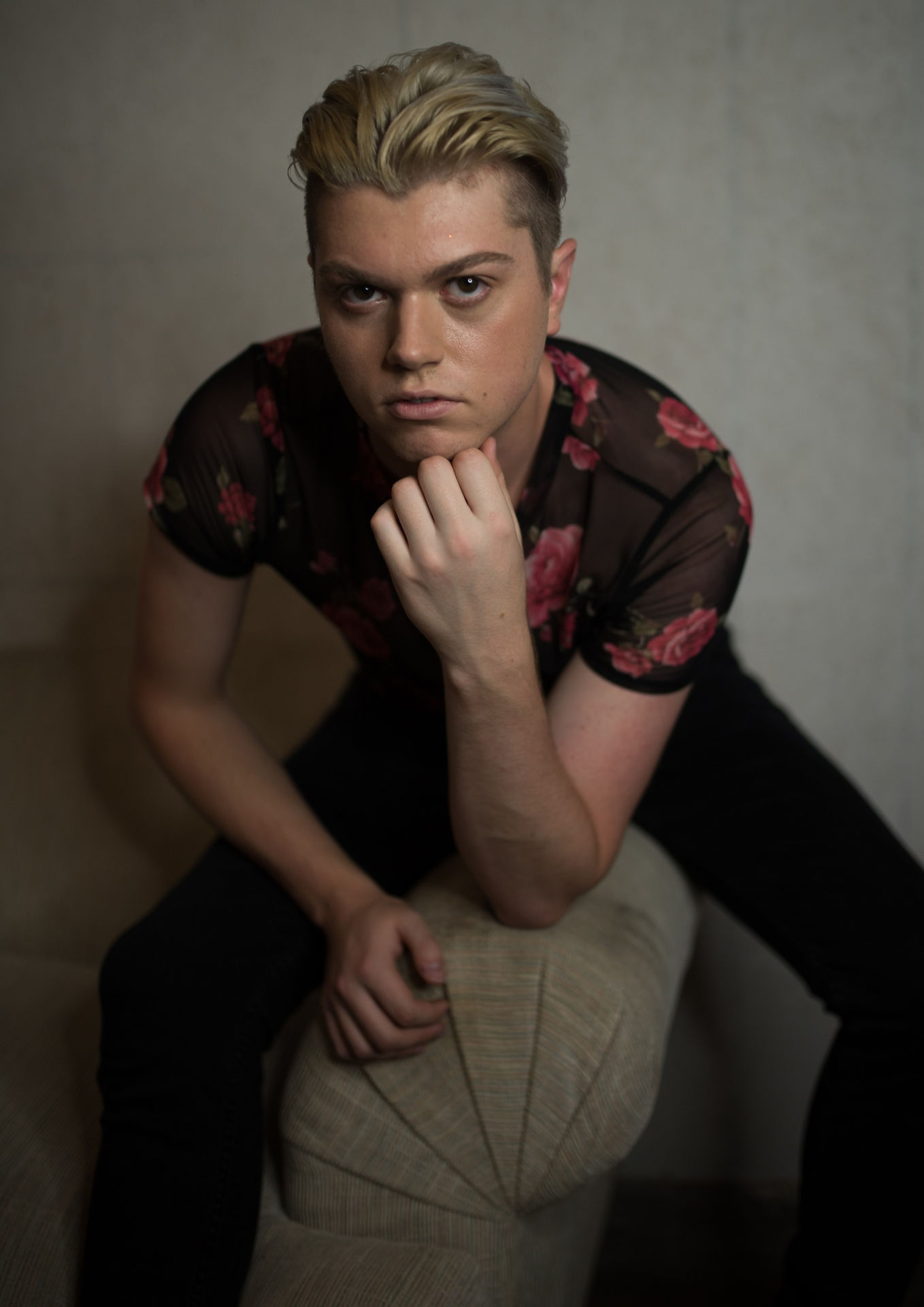 Elliot Rohda Elliot Rhoads | Singer/Songwriter