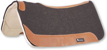 What Makes A Good Saddle Pad?