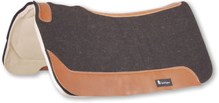 What Makes A Good Saddle Pad?