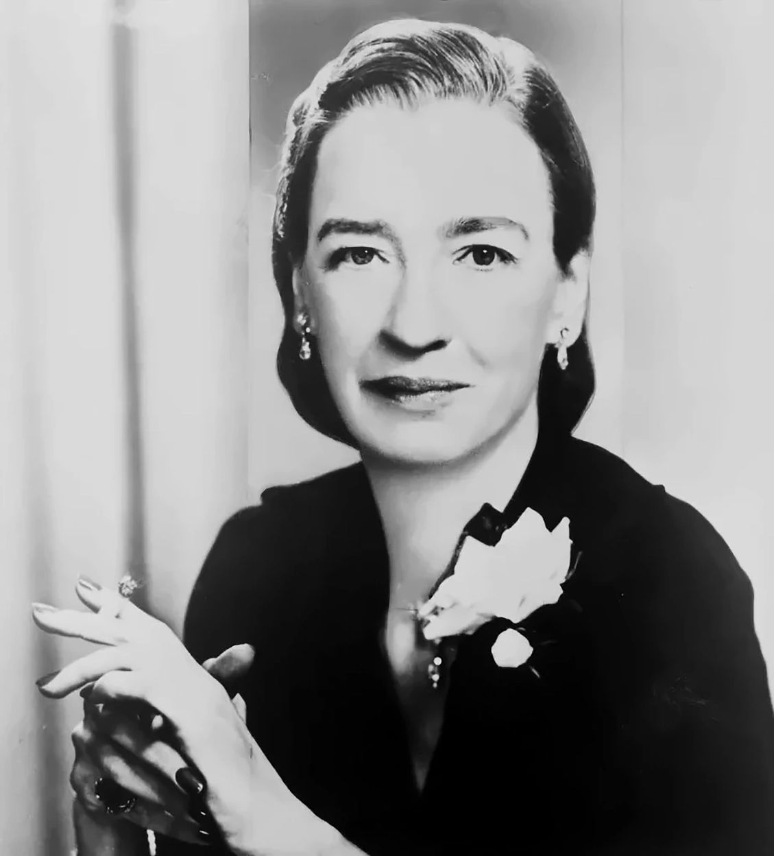 Grace_Hopper_in_the_1940s.jpeg