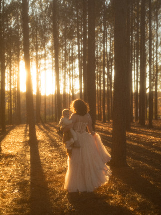 dreamy motherhood portrait in the woods