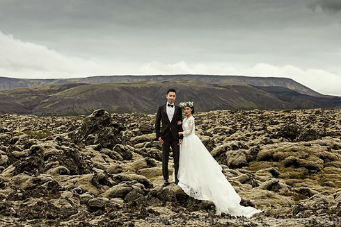 Wedding Photo in Iceland Landscape