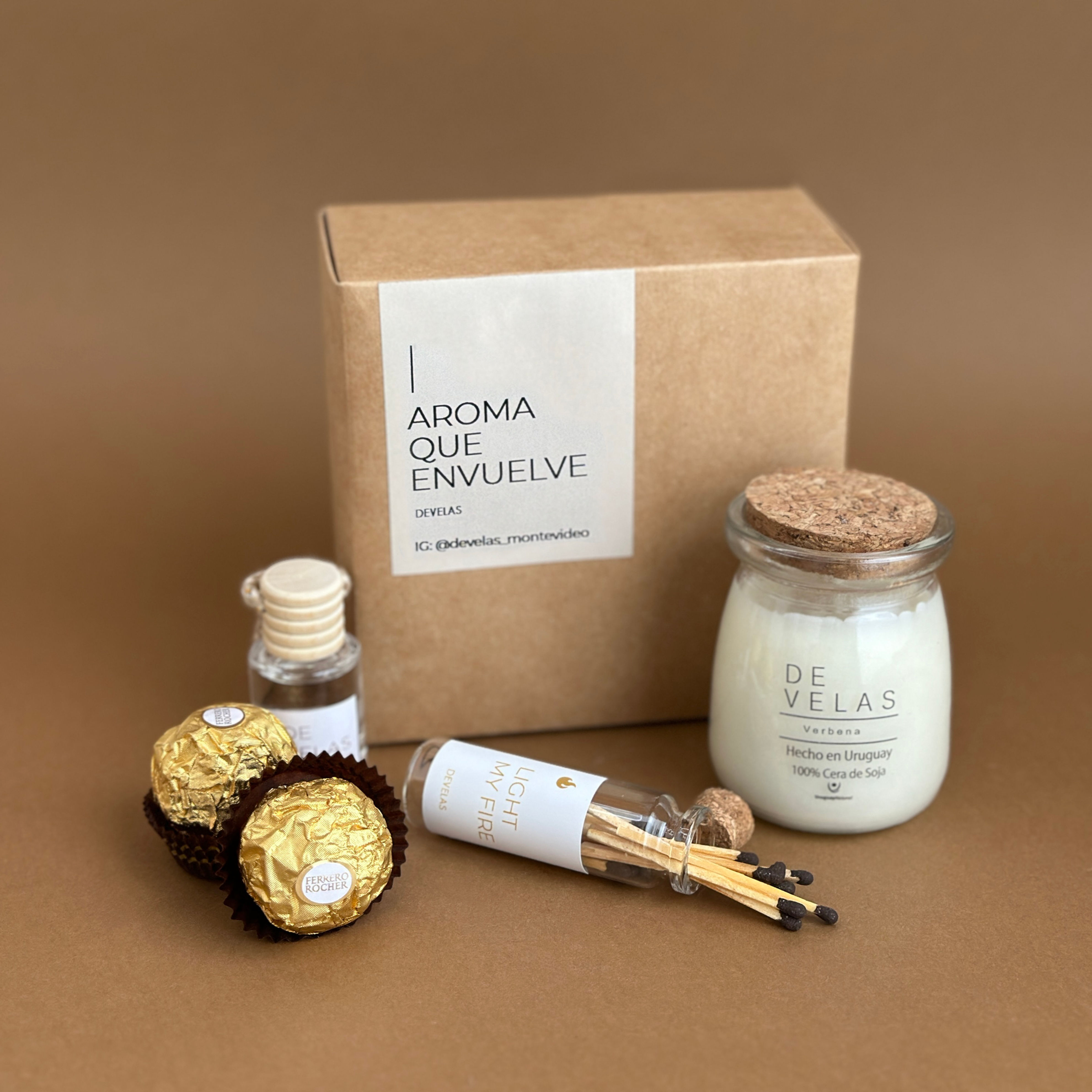 Box de regalo número 10 con vela de soja y accesorios presentado para obsequio