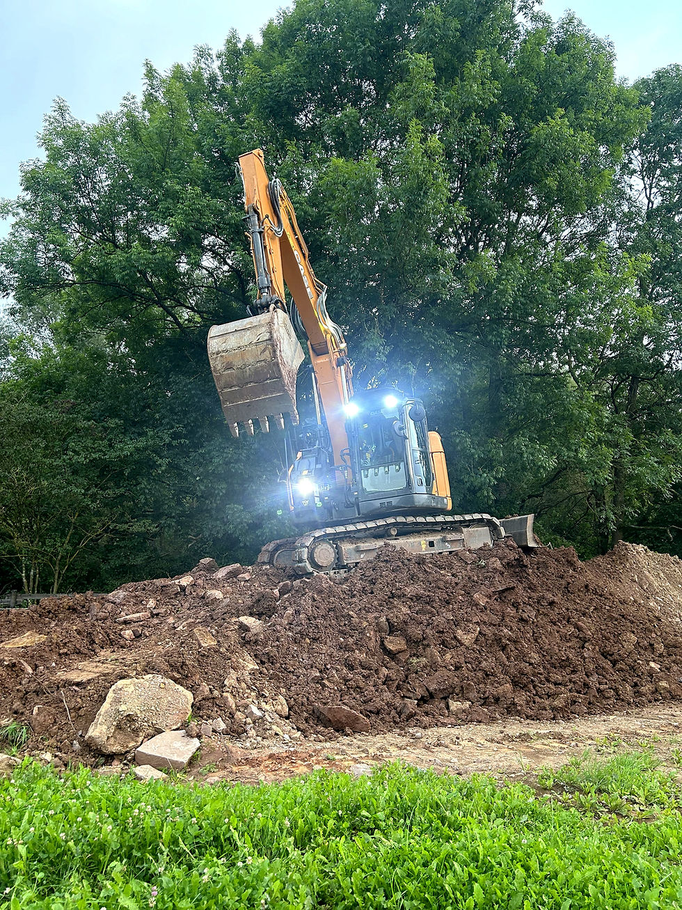 Bagger mit Abbruchwerkzeug im Einsatz – Esch Erdbau & Abbruch Hümmel