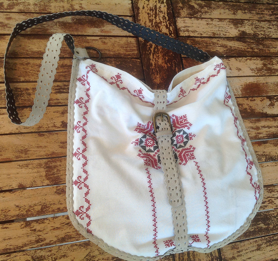 Cretan traditional oval