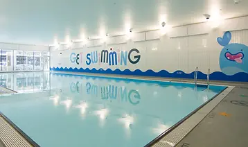kids-learning-pool-interior-at-Fremont-Village-Pedalheads-pool.webp