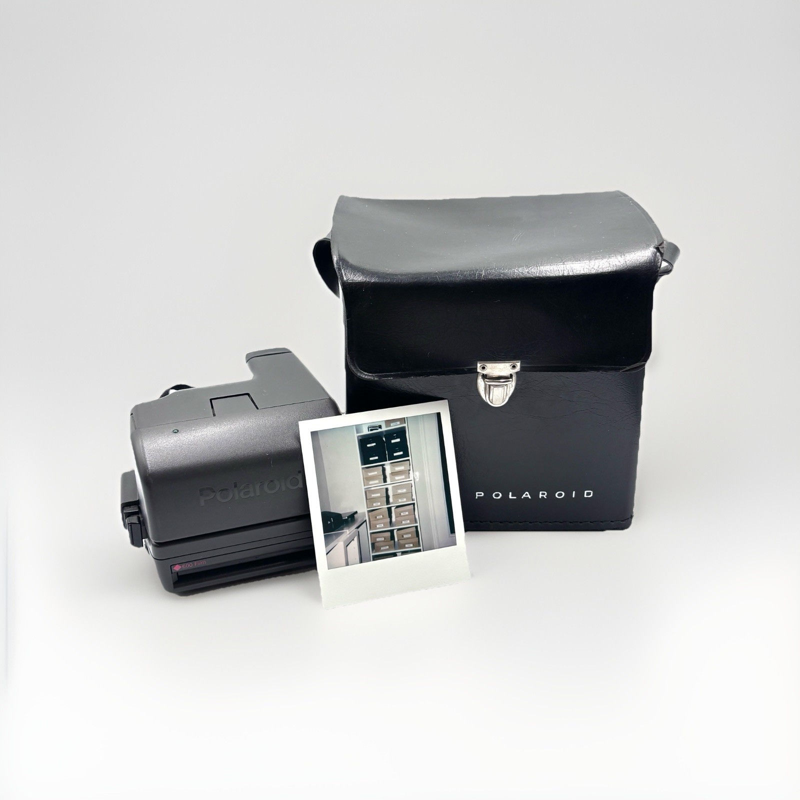 Polaroid 600 One Step Close Up Instant Camera Good Condition w/Bag - Tested!