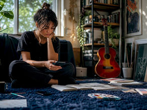Independent artist turning off social media on phone