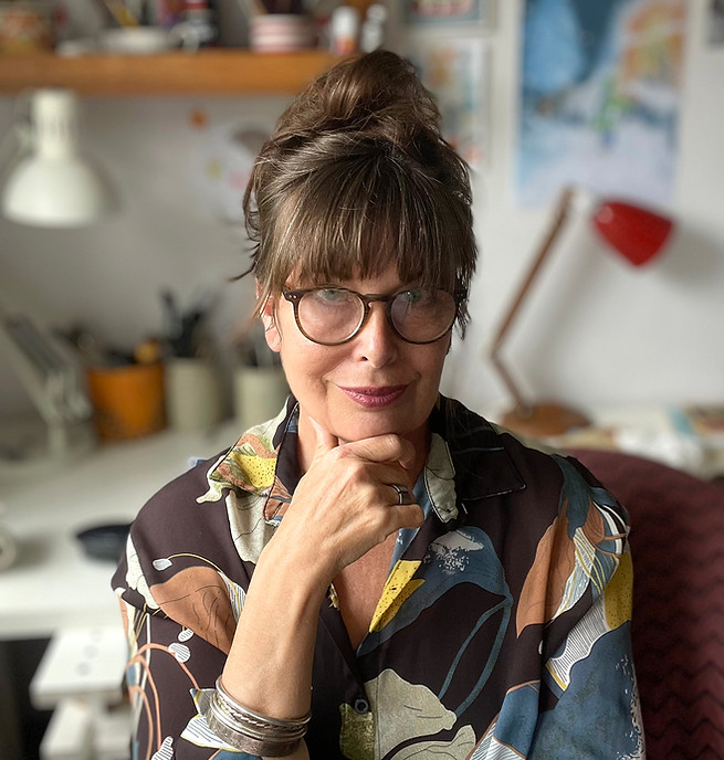 polly_Noakes_Headshot_1.jpg
