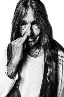 CHIBA CREATIVE - STILLS PHOTOGRAPHY