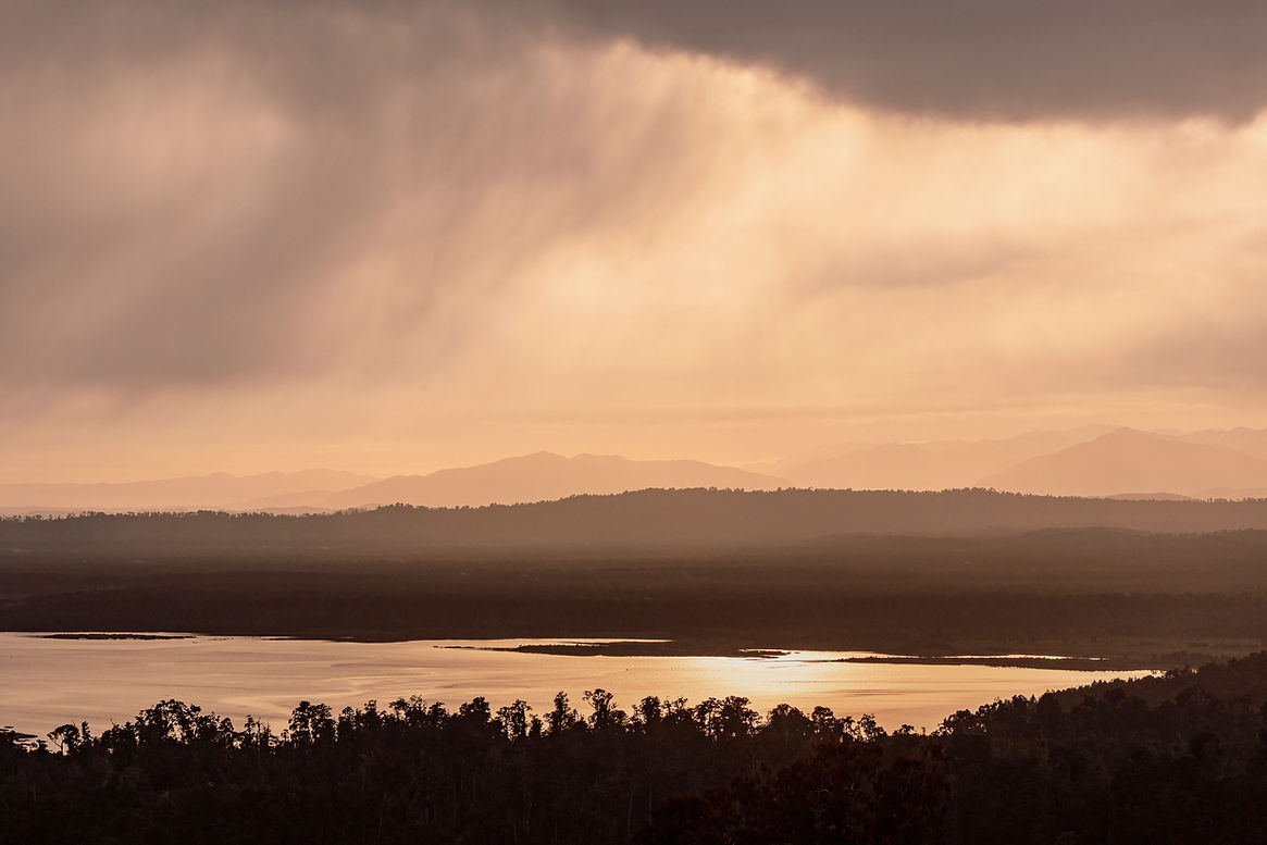 Okarito-Lagoon-beach-nature-hikes-new-zealand.jpg