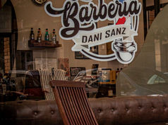 DANI SANZ - "Confesiones de un barbero"
