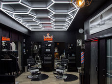 Royal Palace Barber Studio - Barcelona