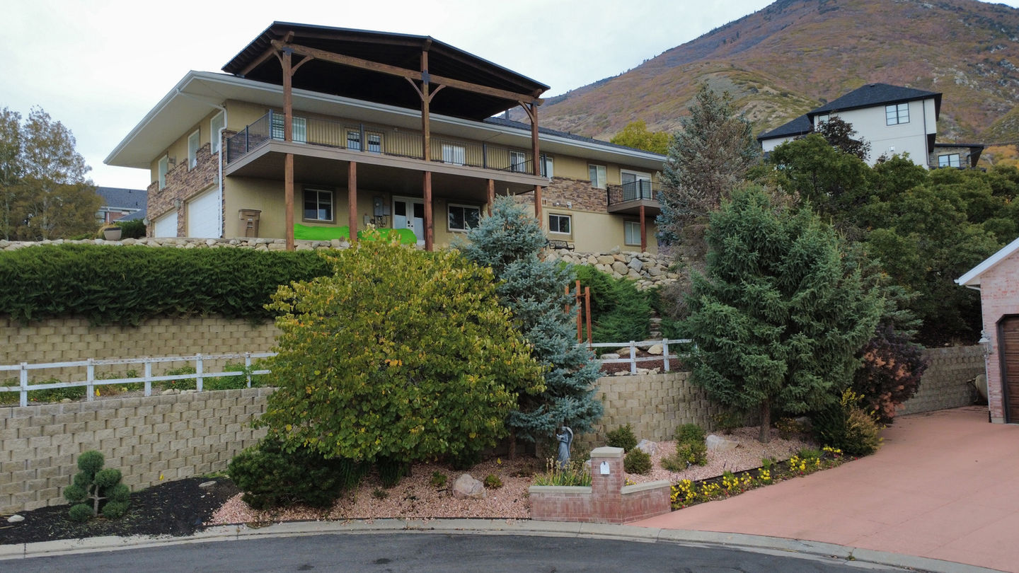 dji_fly_20251022_142858_369_1761165360453_photo_optimized 3