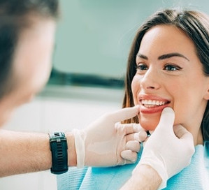cosmetic-dentist.jpeg