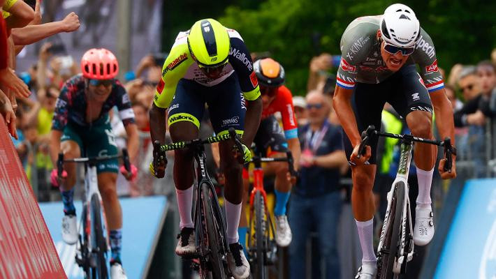 Van Der Poel si prende la prima maglia rosa di questo giro - 1ª Tappa