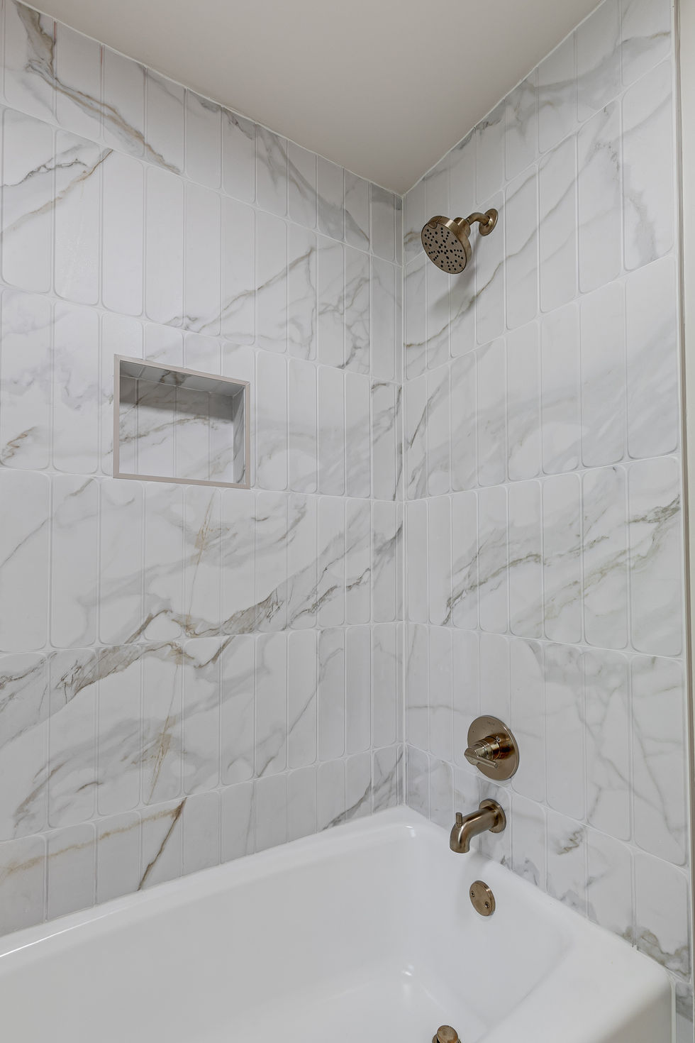 2-sandown-cir-int-83-of-99_53990100471_o