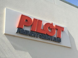 PILOT_THREE_DIMENSIONAL_SIGN