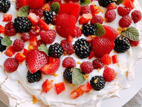 PAVLOVA DE FRUTOS ROJOS