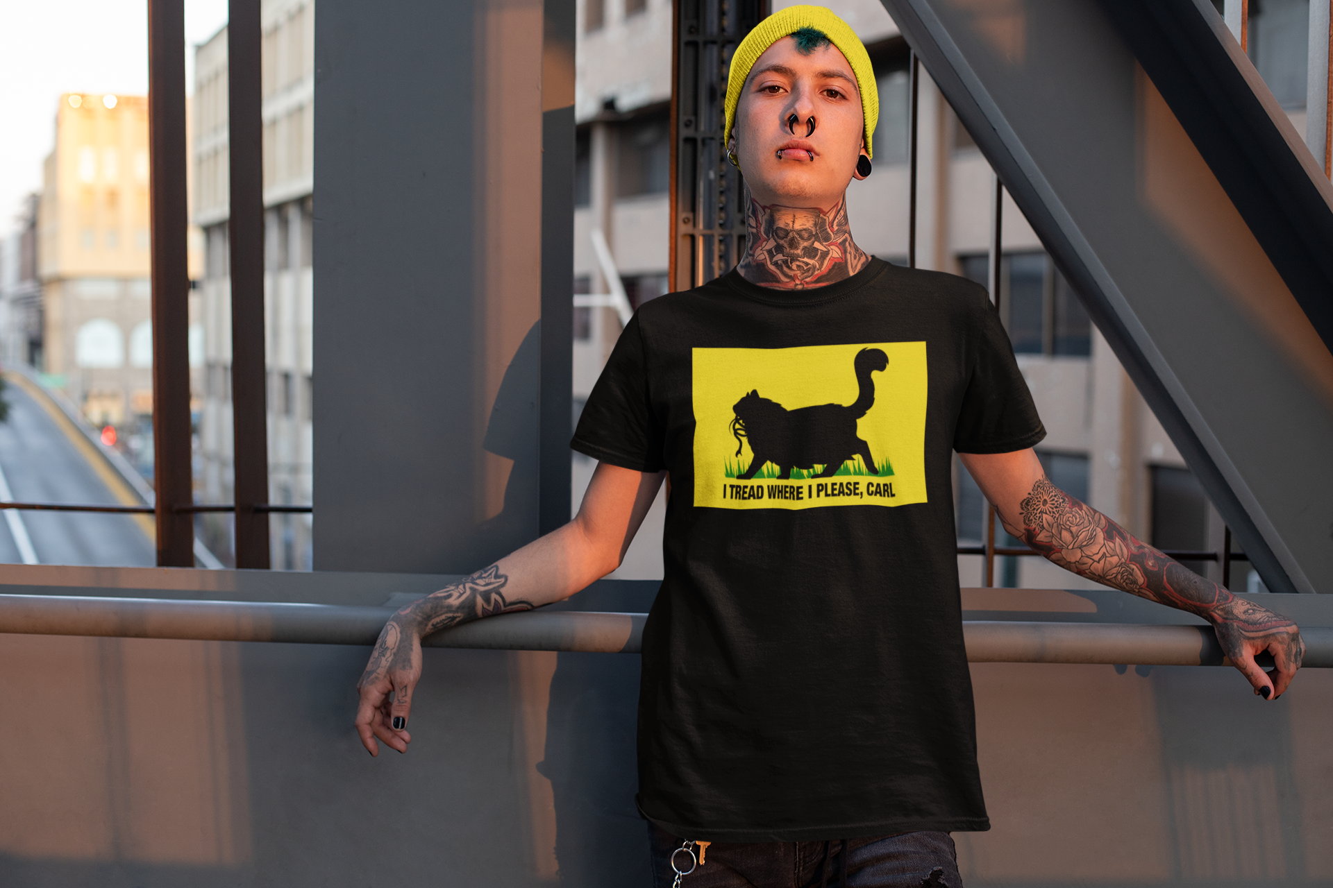 Unisex T-shirt Tread where I please, Carl Parody - DCC Crawler Carl Donut flag