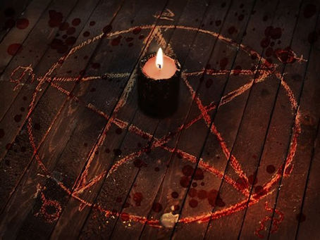 Il potere del pentacolo all'interno del cerchio magico.