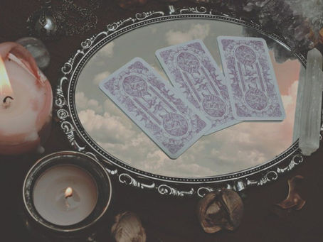 Purificazione e consacrazione dei tarocchi.